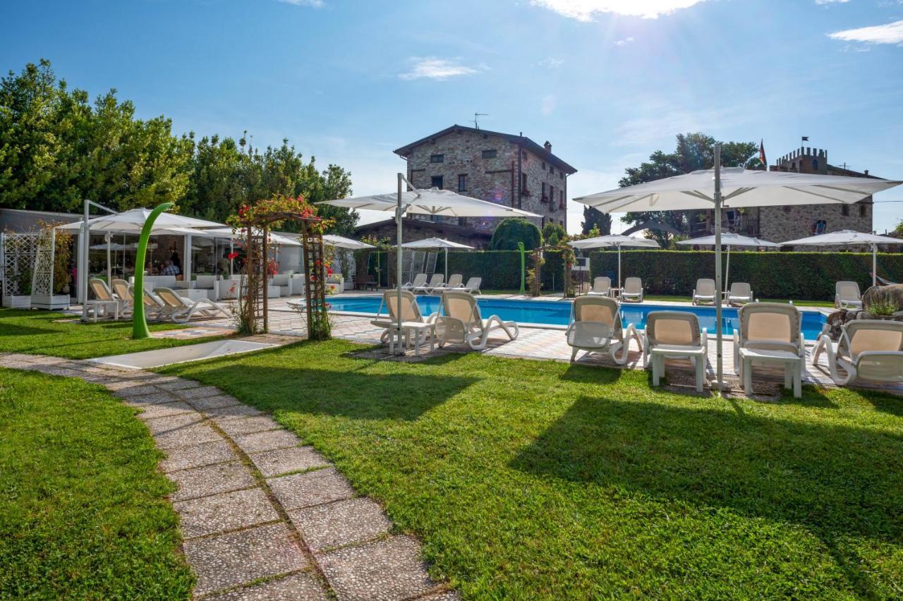 Bed and Breakfast Castello Dei Templari Лукка Экстерьер фото