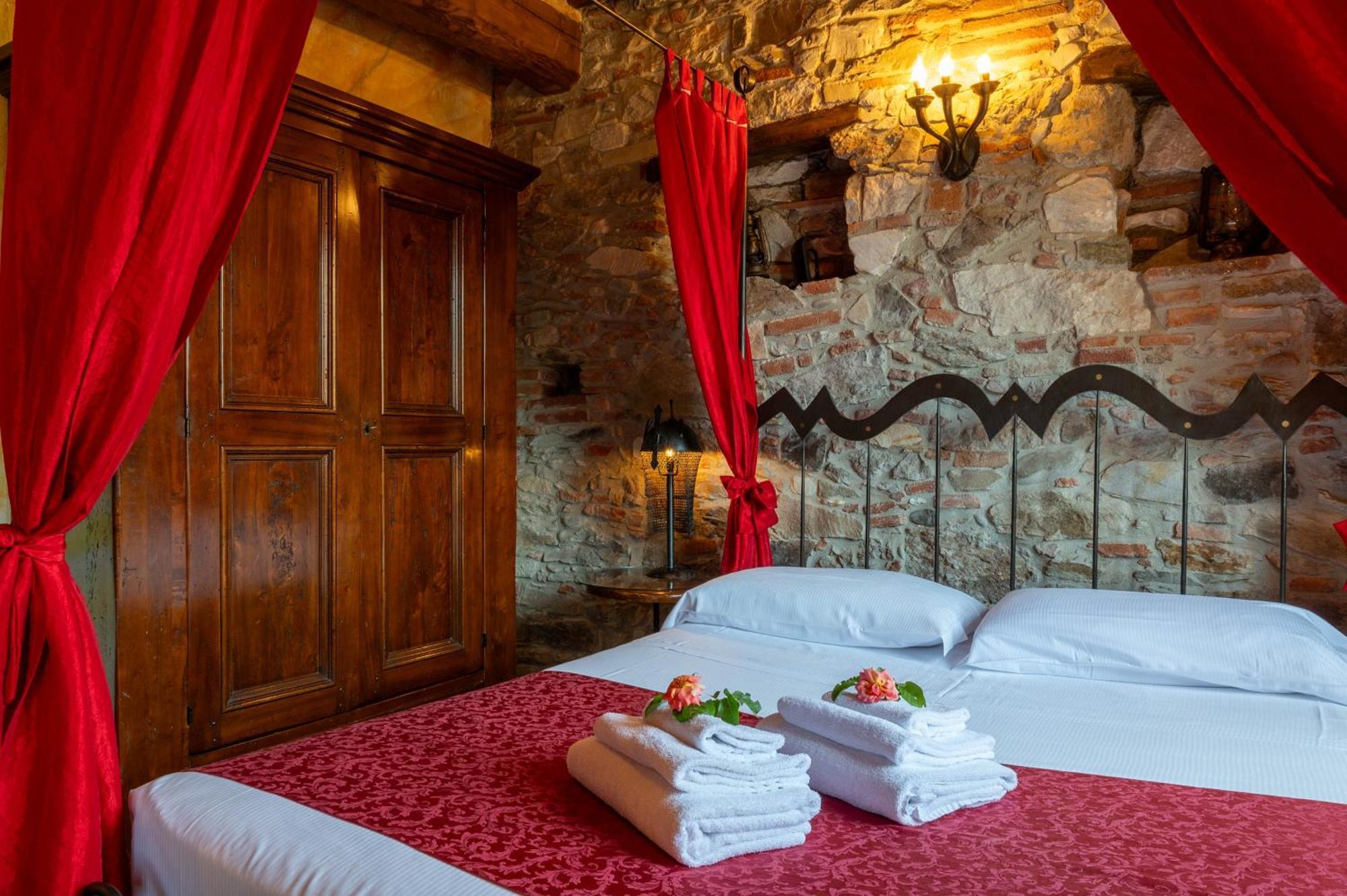 Bed and Breakfast Castello Dei Templari Лукка Экстерьер фото