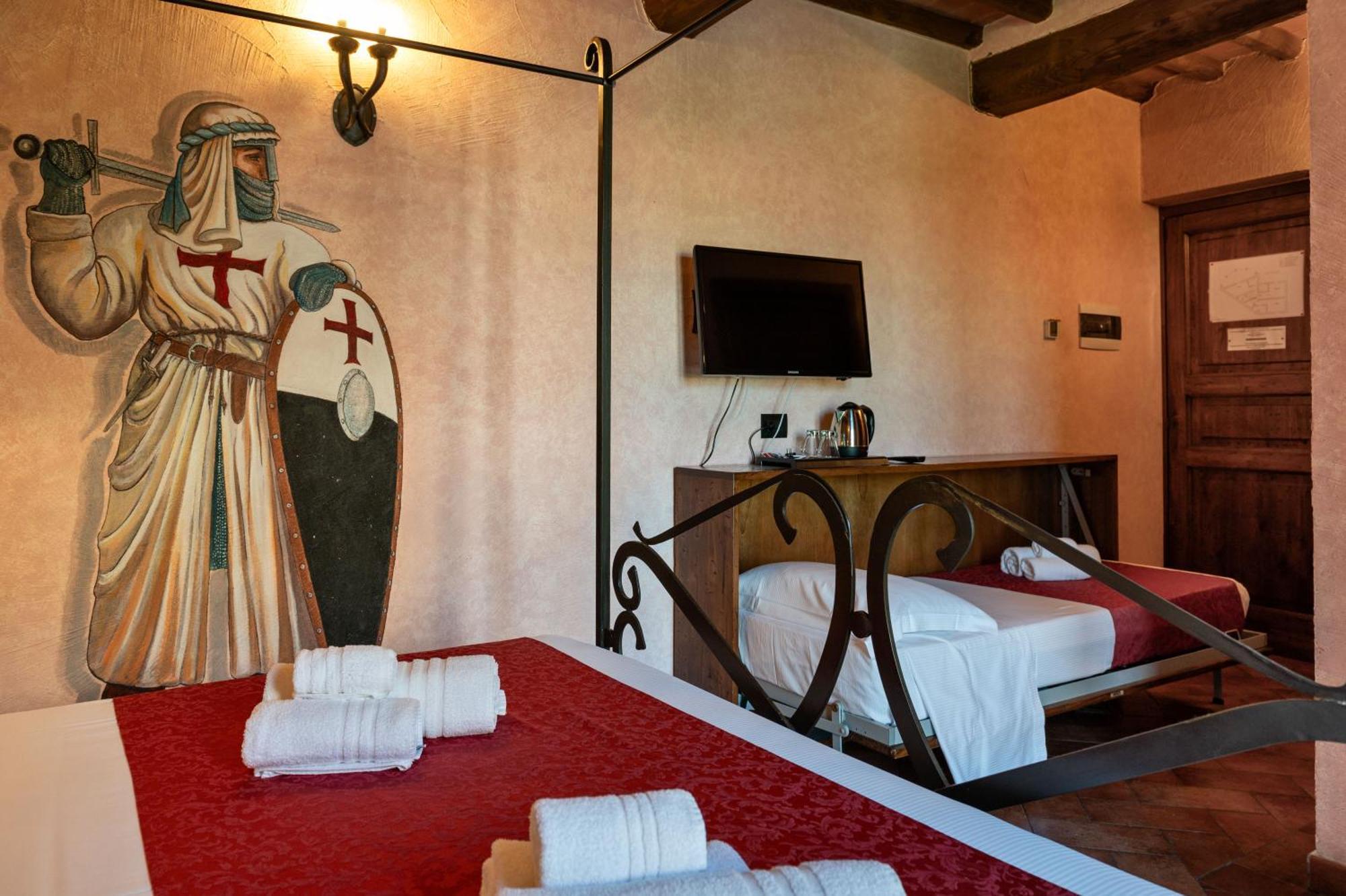 Bed and Breakfast Castello Dei Templari Лукка Экстерьер фото