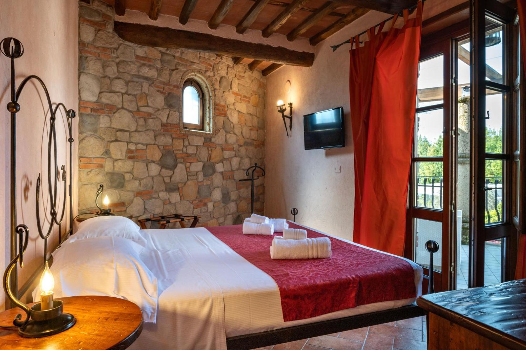 Bed and Breakfast Castello Dei Templari Лукка Экстерьер фото