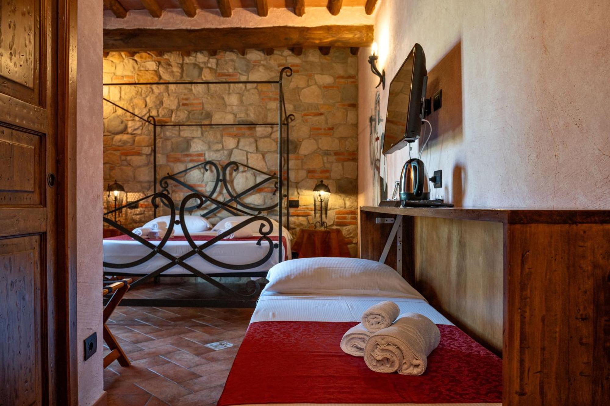Bed and Breakfast Castello Dei Templari Лукка Экстерьер фото
