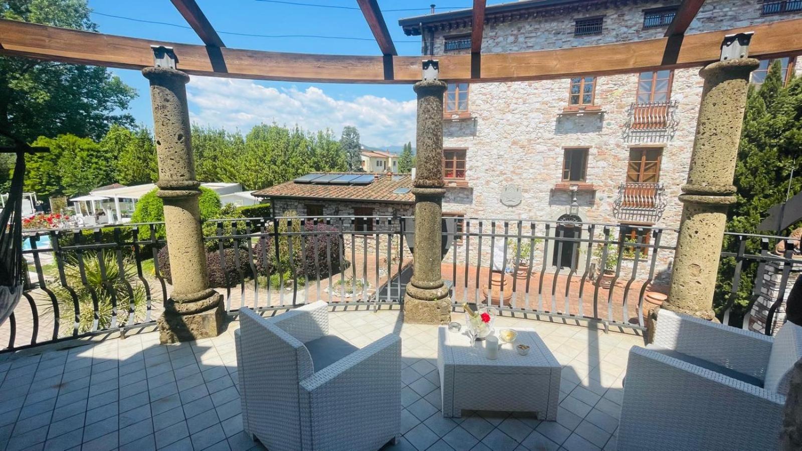 Bed and Breakfast Castello Dei Templari Лукка Экстерьер фото
