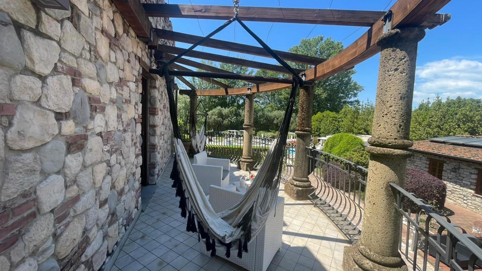 Bed and Breakfast Castello Dei Templari Лукка Экстерьер фото