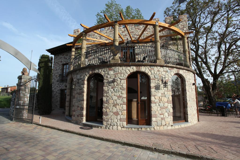Bed and Breakfast Castello Dei Templari Лукка Экстерьер фото