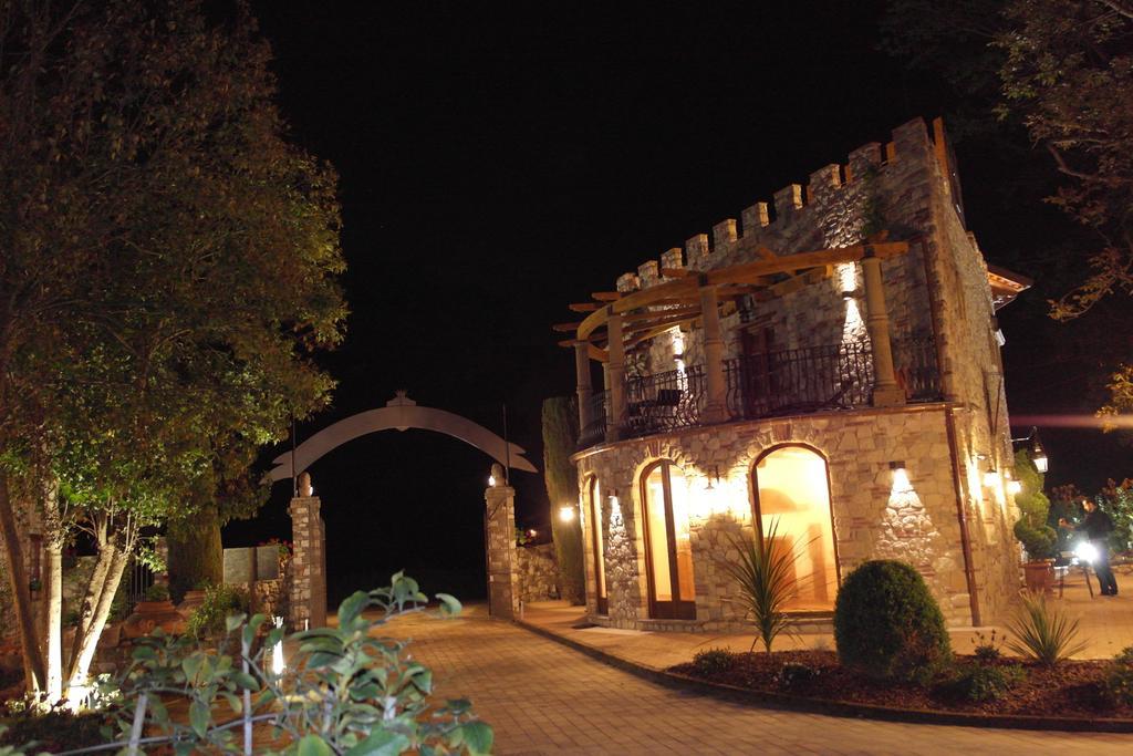 Bed and Breakfast Castello Dei Templari Лукка Экстерьер фото